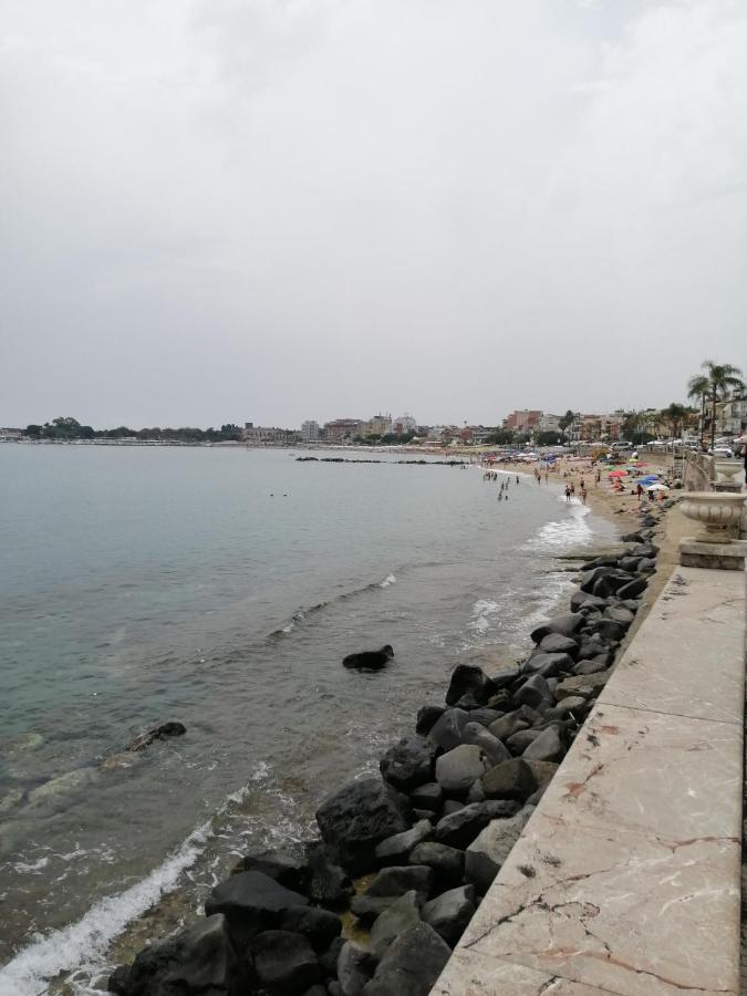 Marvin'S Home Giardini Naxos Eksteriør billede